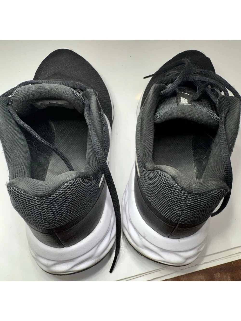 Nike Revolution 6 Next Nature Womens Size 10 Black White Running Shoes DC3729-03